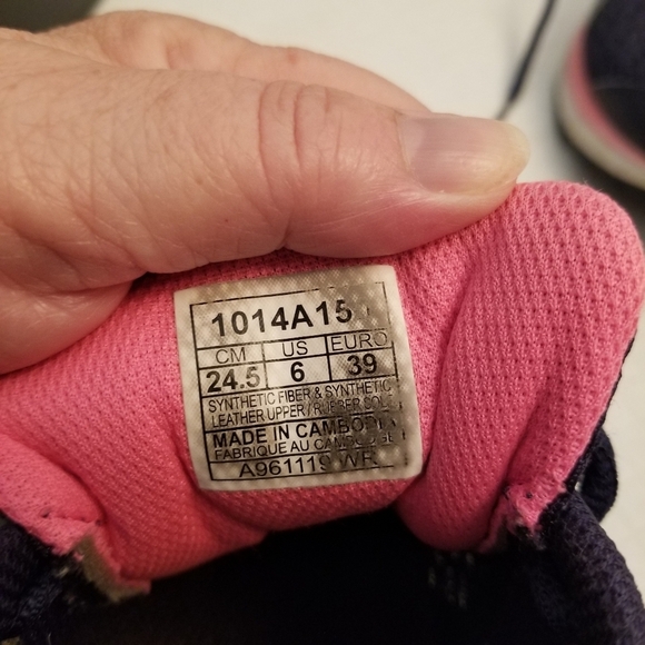 ASICS GT-1000 9 GS Womens running shoes sneakers US 6 EUR 39 24.5cm - Picture 3 of 9